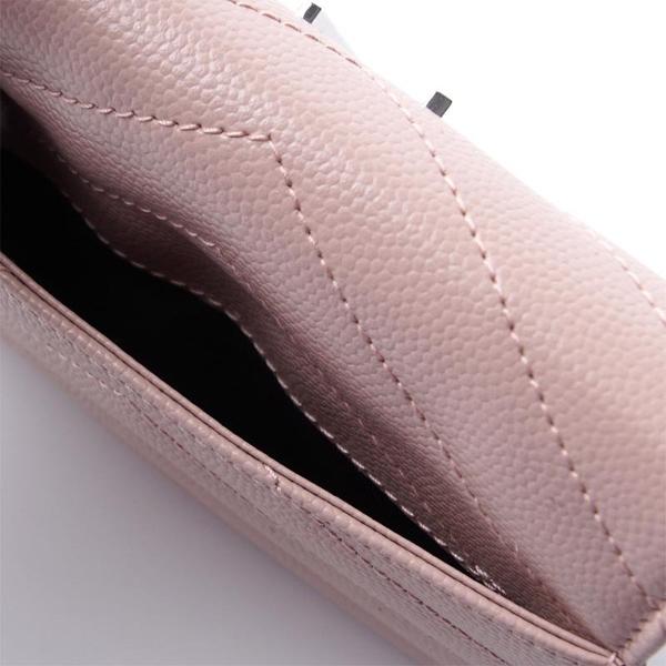サンローラン 財布コピー ステッチ×３つ折り財布×パールピンク 折りたたみ財布 カサンドラロゴが優美な三つ折り財布です