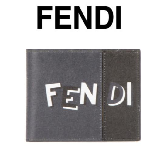 フェンディ 財布 コピー フェンディ コンパクトサイズ 2つ折り財布 コインポケット付き カラーブロック