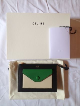 セリーヌ トリオバッグ コピーポケット付ポーチ型ジップ財布 緑×黒 103353UAB