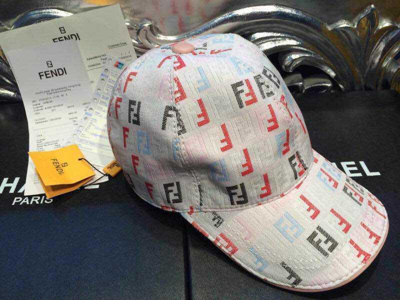 2015春夏新作 フェンディコピー 帽子 FENDI 男女兼用 日除け 野球帽 キャンバスハット fdicap150324-1