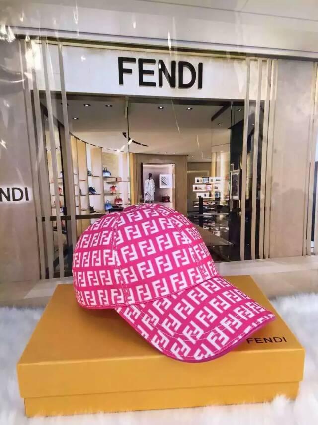 フェンディコピー 帽子 FENDI 2015春夏新作 男女兼用 キャンバス 日除け 野球帽 fdicap150703-6